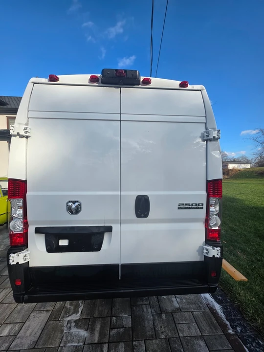 2023 Ram ProMaster - Image 4 of 12