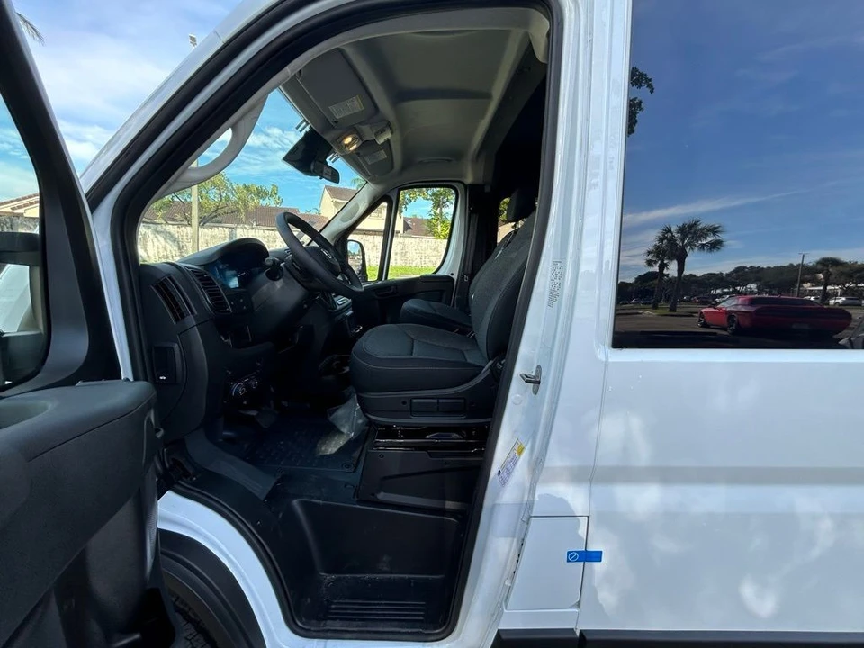 2023 Ram ProMaster - Image 9 of 21
