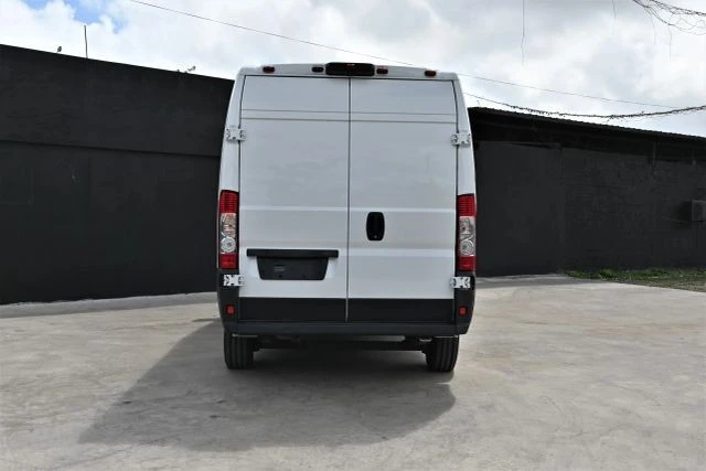 2023 Ram ProMaster - Image 4 of 13