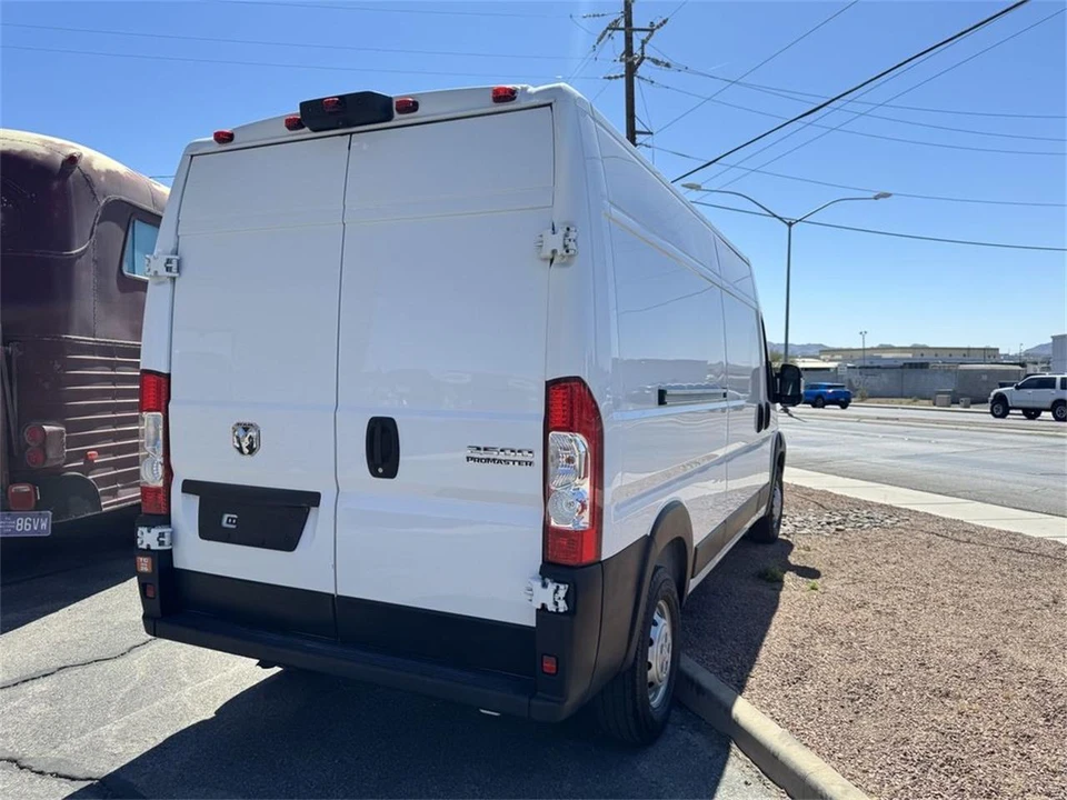 2023 Ram ProMaster - Image 6 of 10