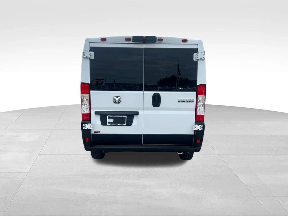 2023 Ram ProMaster - Image 5 of 12