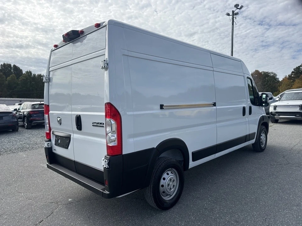 2023 Ram ProMaster - Image 5 of 12