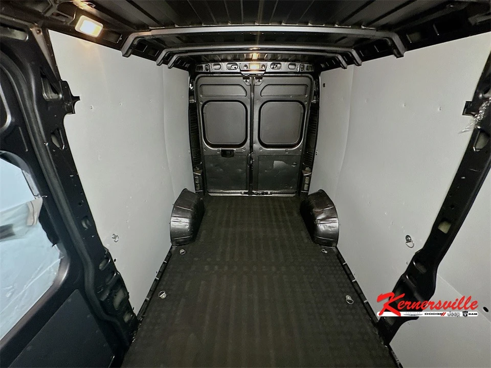 2023 Ram ProMaster - Image 13 of 21
