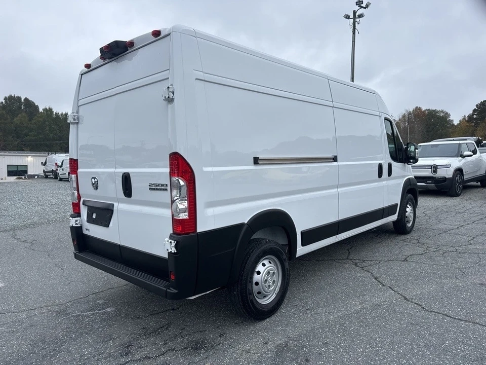 2023 Ram ProMaster - Image 5 of 21