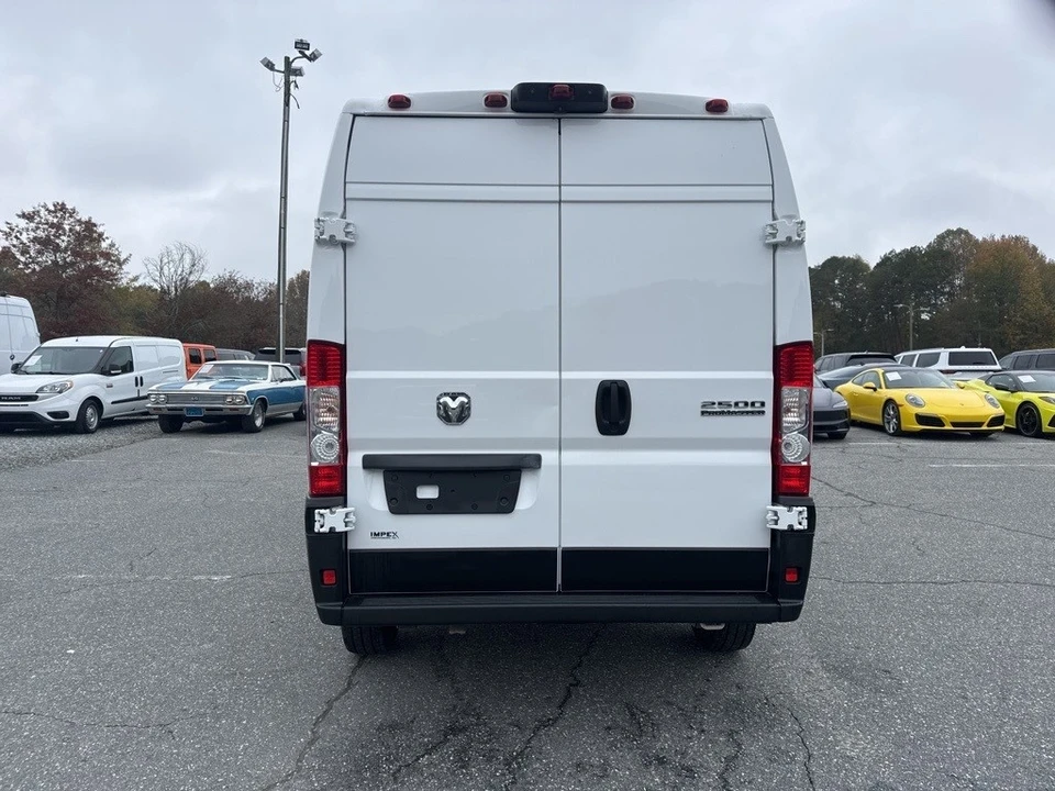 2023 Ram ProMaster - Image 4 of 21