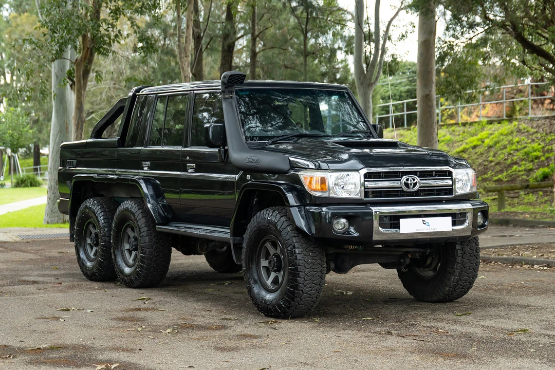2023 Land Rover Range Rover L460 - Image 11 of 16