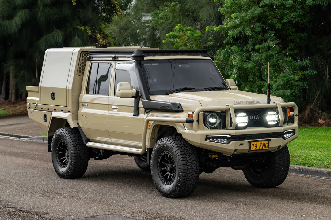 2023 Land Rover Range Rover L460 - Image 10 of 16