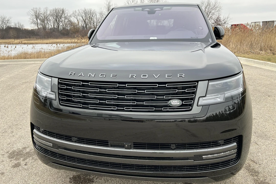 2023 Land Rover Range Rover L460 - Image 2 of 30
