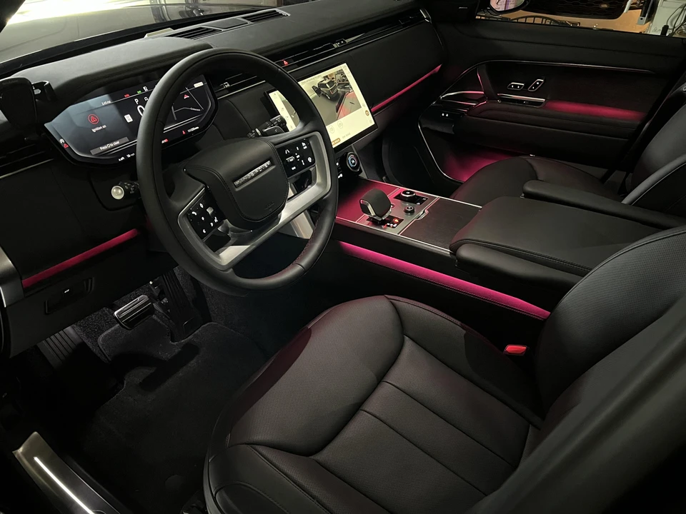 2023 Land Rover Range Rover L460 - Image 30 of 30