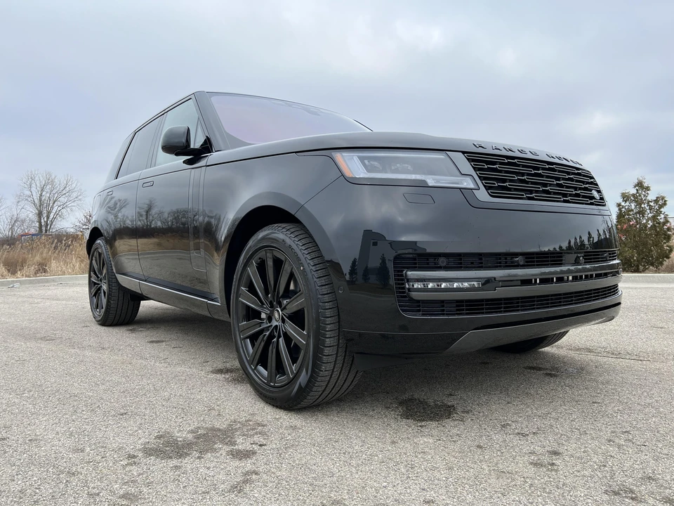 2023 Land Rover Range Rover L460 - Image 13 of 30