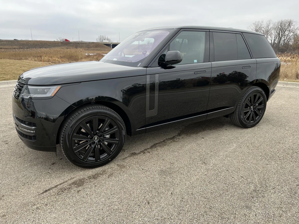 2023 Land Rover Range Rover L460 - Image 7 of 30
