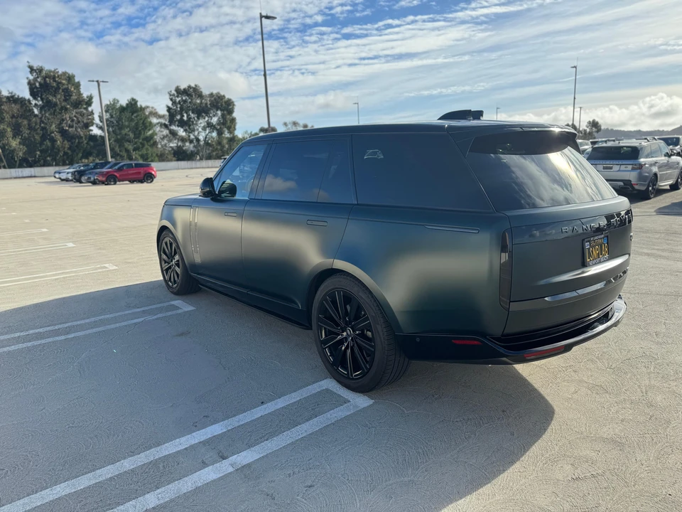 2023 Land Rover Range Rover L460 - Image 14 of 31