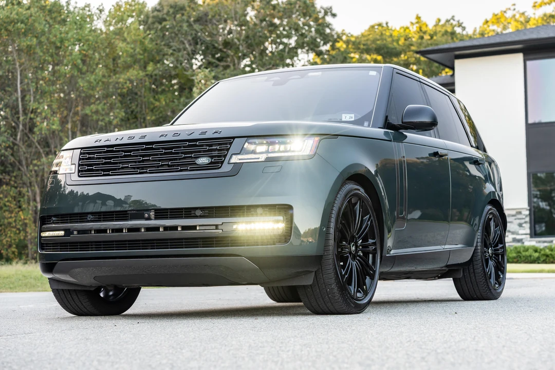2023 Land Rover Range Rover L460 - Image 9 of 31