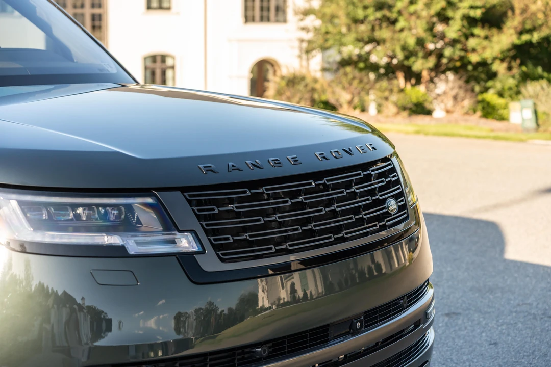 2023 Land Rover Range Rover L460 - Image 15 of 31