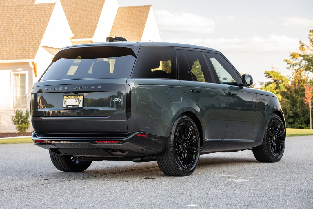 2023 Land Rover Range Rover L460 - Image 11 of 31