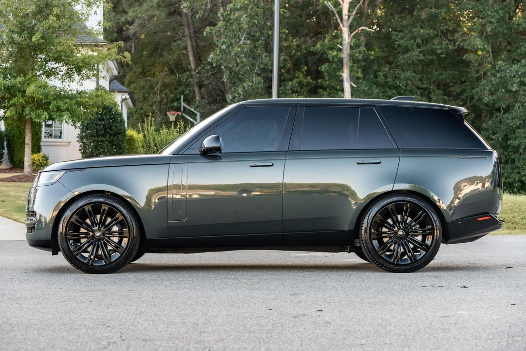 2023 Land Rover Range Rover L460 - Image 3 of 31
