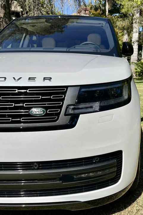 2023 Land Rover Range Rover L460 - Image 28 of 31
