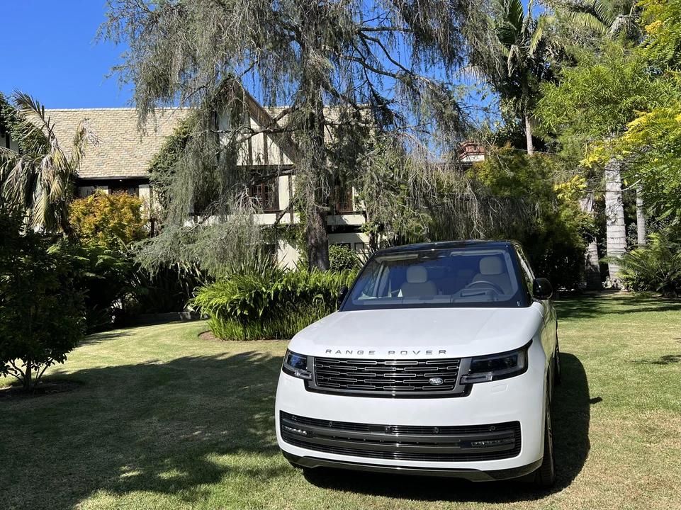 2023 Land Rover Range Rover L460 - Image 6 of 31