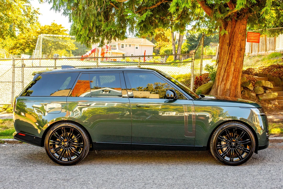 2023 Land Rover Range Rover L460 - Image 8 of 31