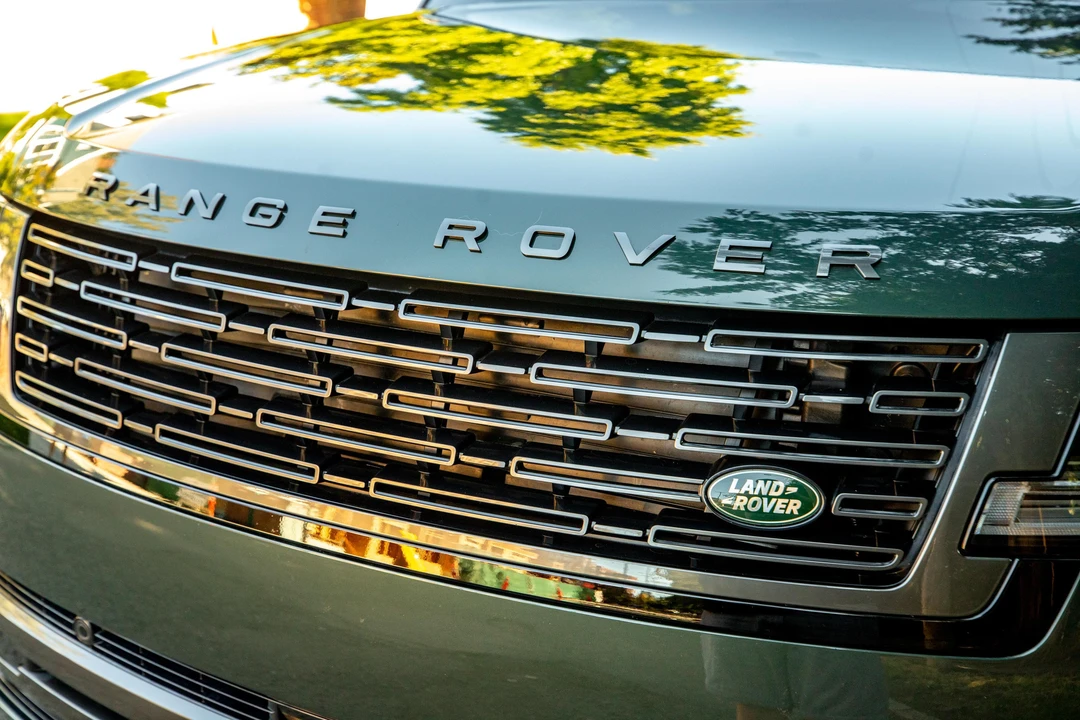 2023 Land Rover Range Rover L460 - Image 10 of 31