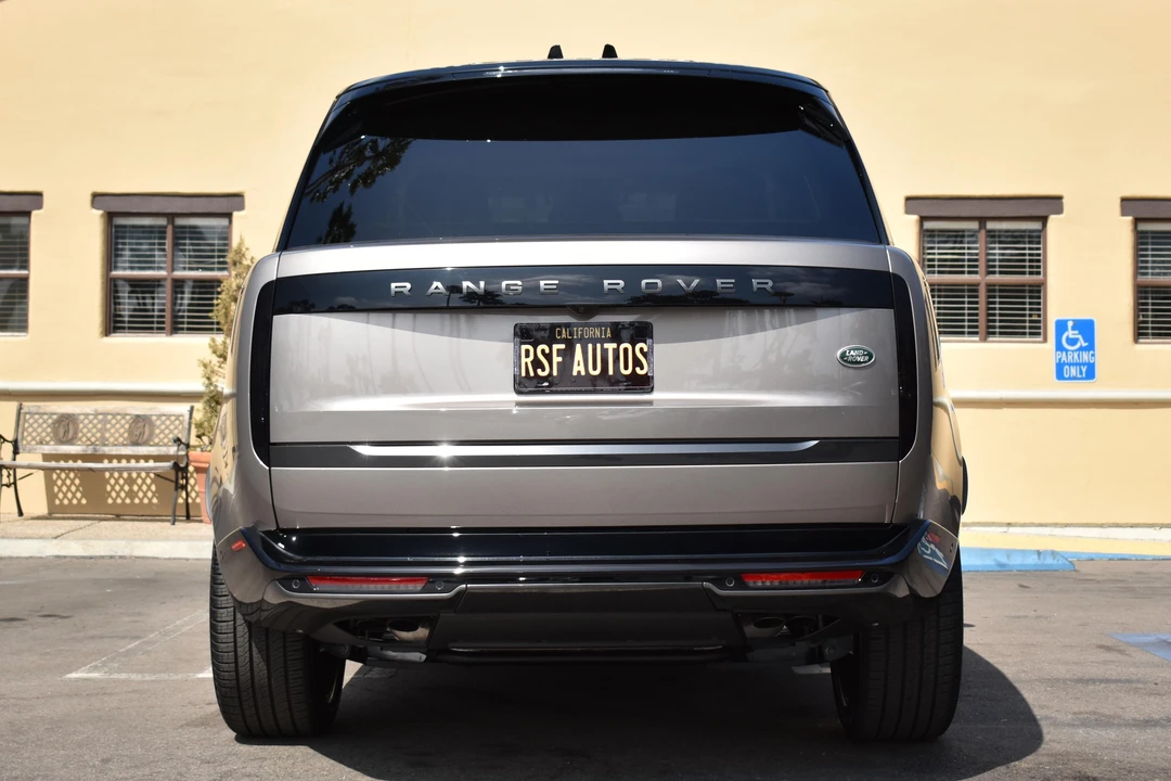 2023 Land Rover Range Rover L460 - Image 5 of 23