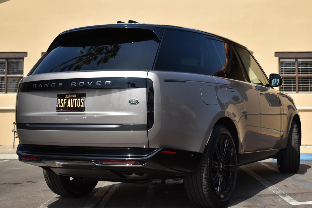 2023 Land Rover Range Rover L460 - Image 4 of 23
