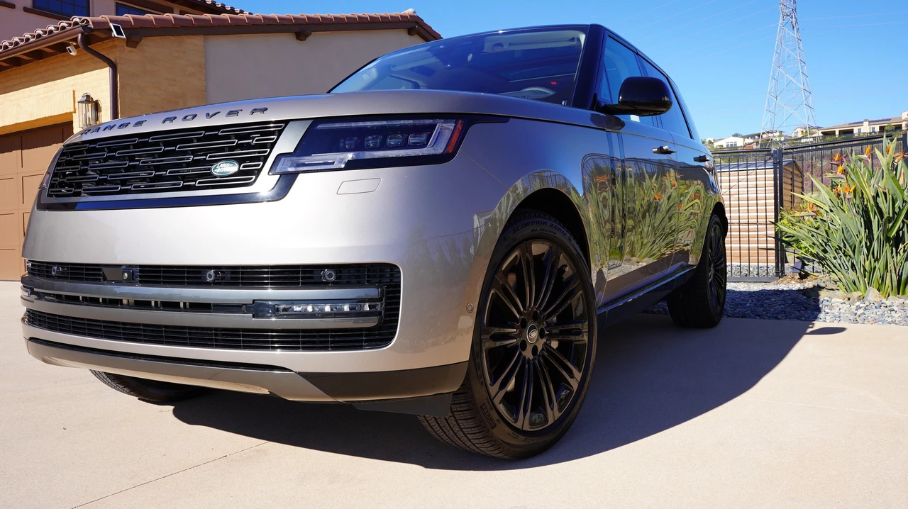 2023 Land Rover Range Rover L460 - Image 6 of 23