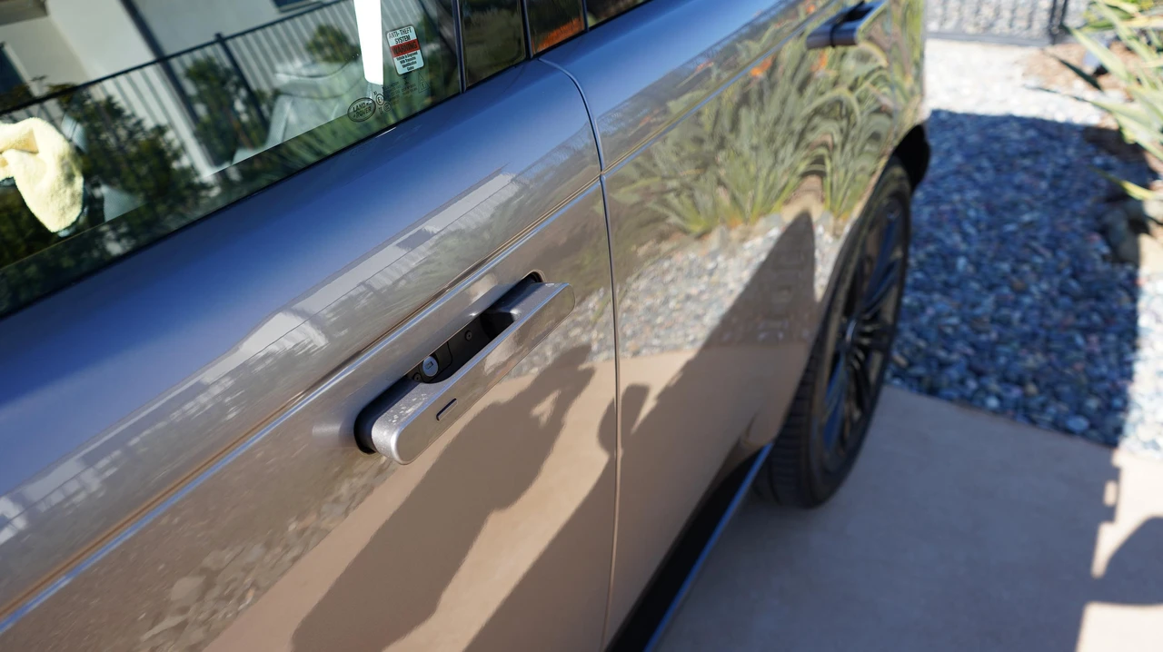 2023 Land Rover Range Rover L460 - Image 20 of 23
