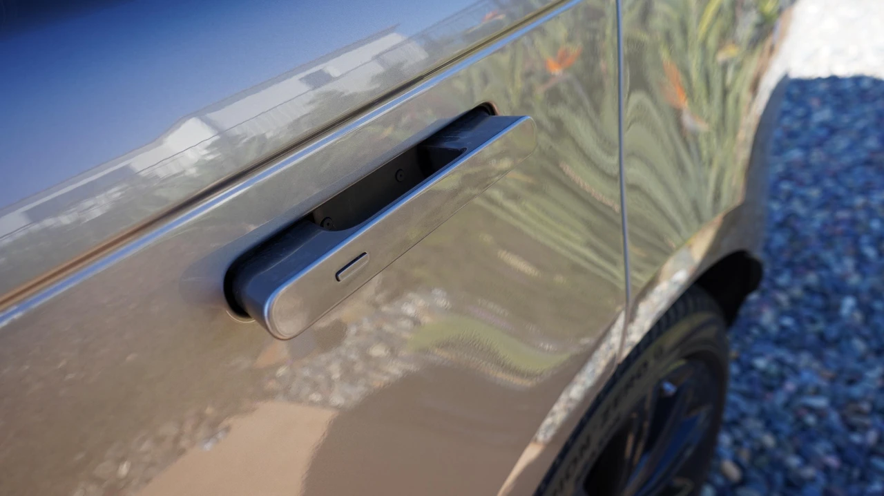 2023 Land Rover Range Rover L460 - Image 21 of 23
