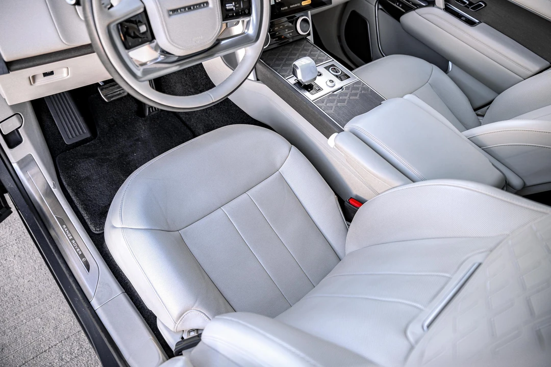 2023 Land Rover Range Rover L460 - Image 27 of 31