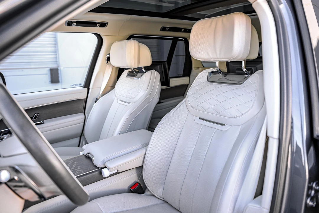 2023 Land Rover Range Rover L460 - Image 22 of 31
