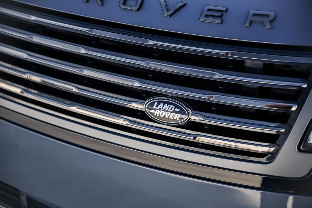2023 Land Rover Range Rover L460 - Image 10 of 31