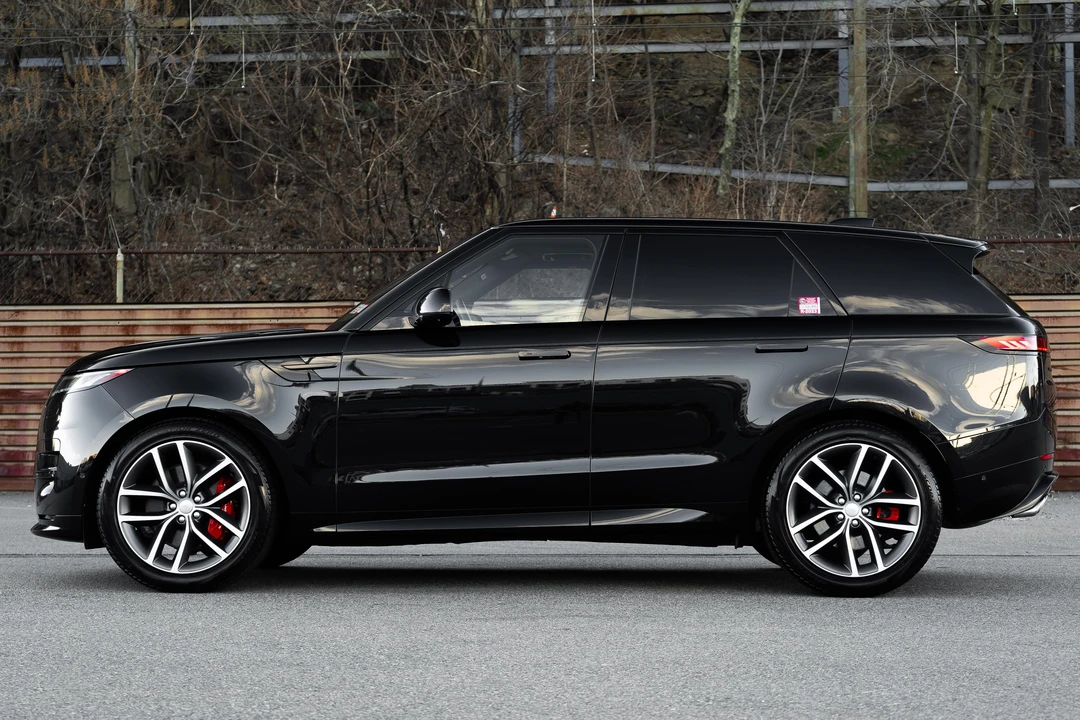 2023 Land Rover Range Rover Sport L461 - Image 7 of 31