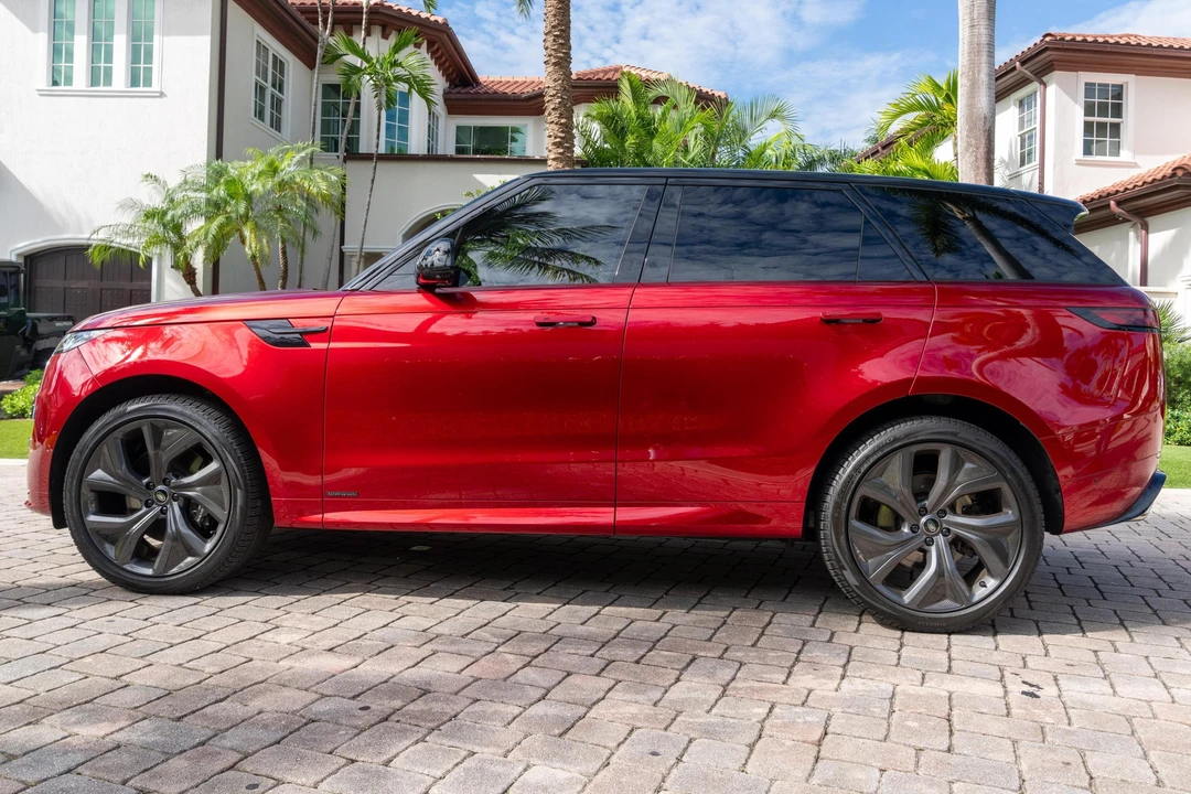 2023 Land Rover Range Rover Sport L461 - Image 3 of 31