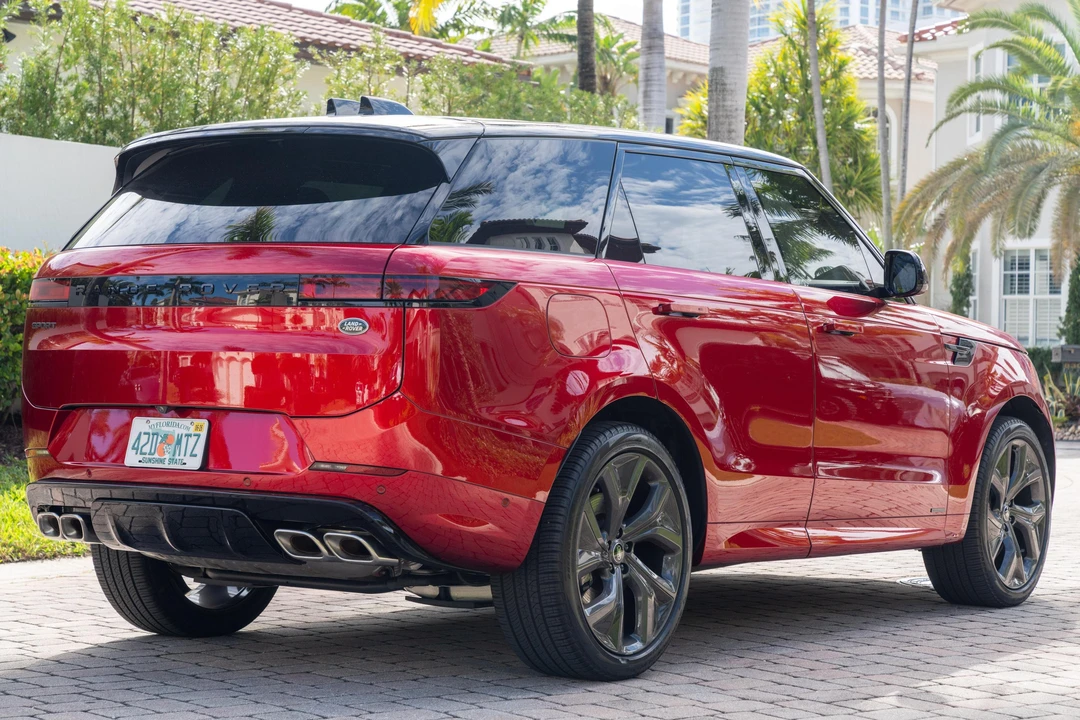 2023 Land Rover Range Rover Sport L461 - Image 4 of 31