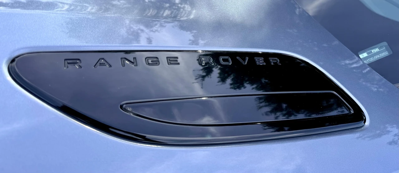 2023 Land Rover Range Rover Velar - Image 19 of 31