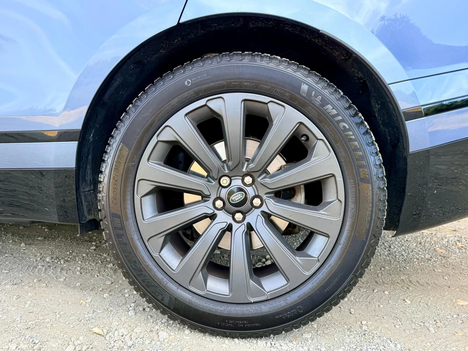 2023 Land Rover Range Rover Velar - Image 21 of 31
