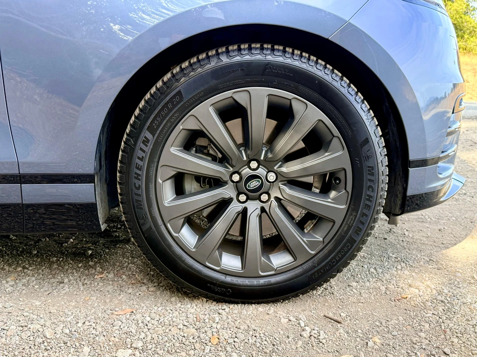 2023 Land Rover Range Rover Velar - Image 23 of 31