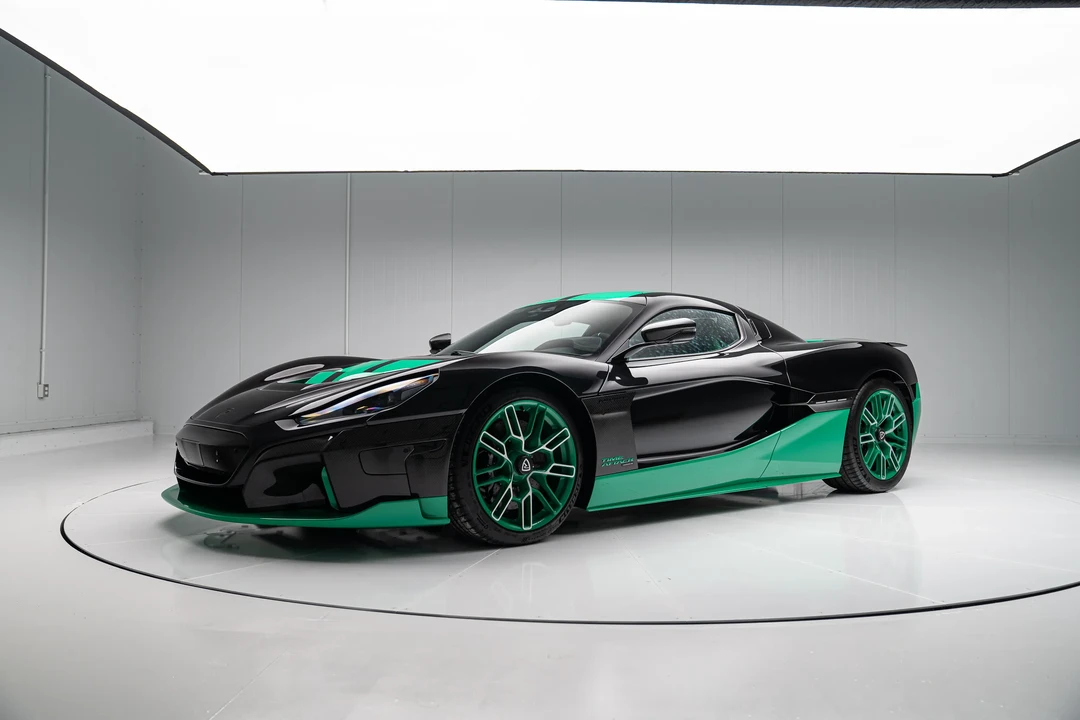 2023 Rimac Nevera - Image 3 of 31