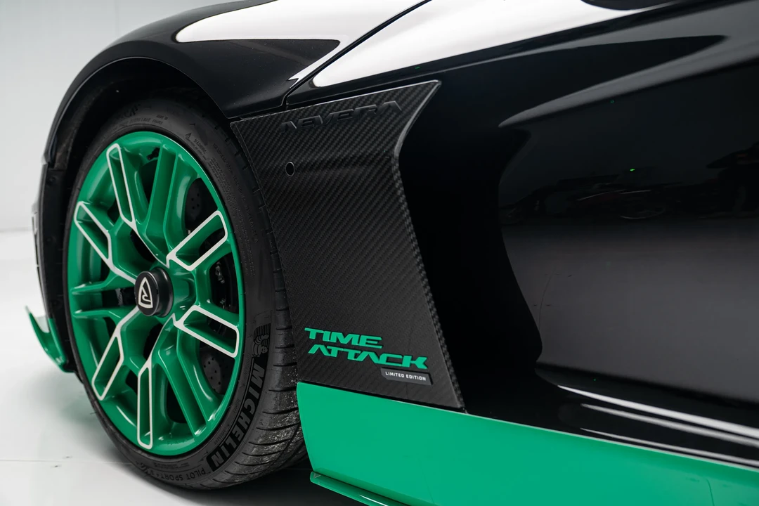 2023 Rimac Nevera - Image 15 of 31