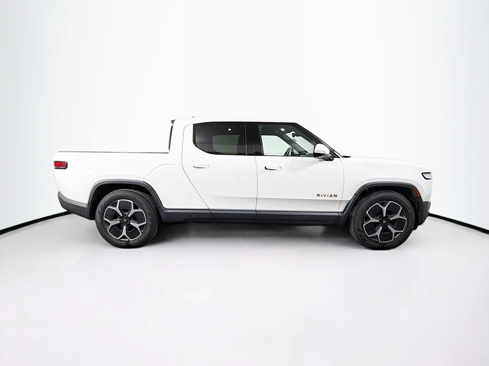 2023 Rivian R1T - Image 9 of 21