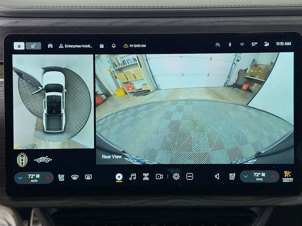 2023 Rivian R1T - Image 18 of 21