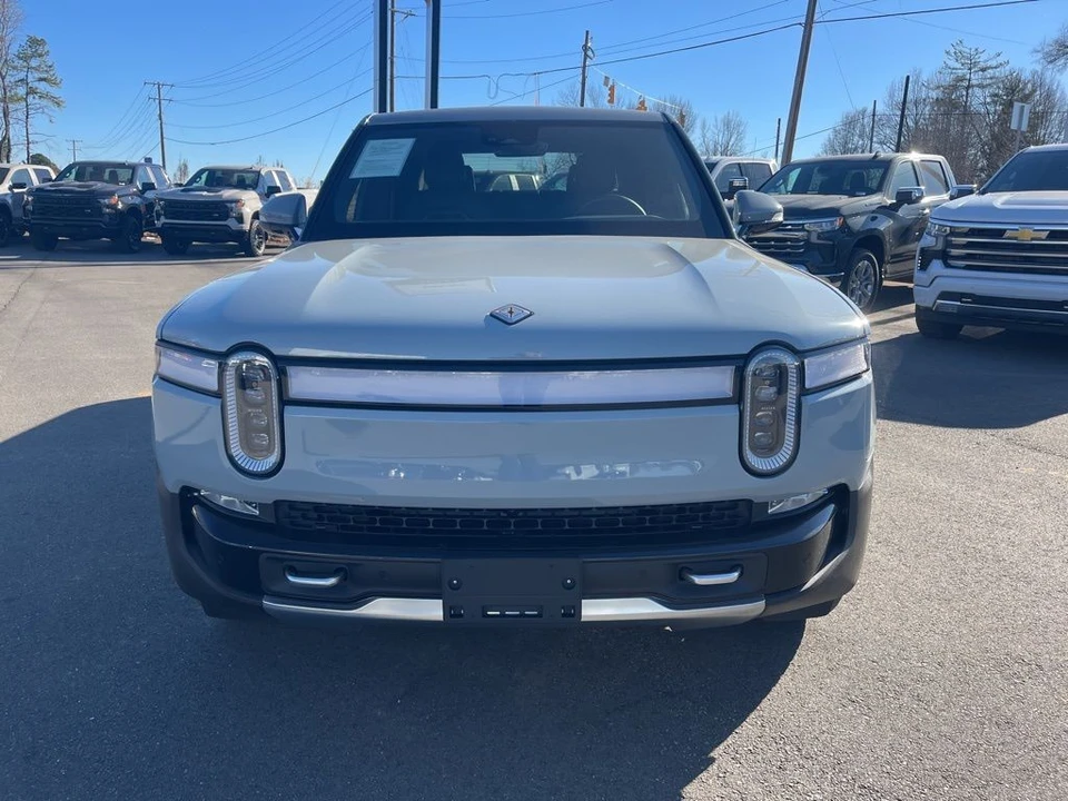 2023 Rivian R1T - Image 8 of 12