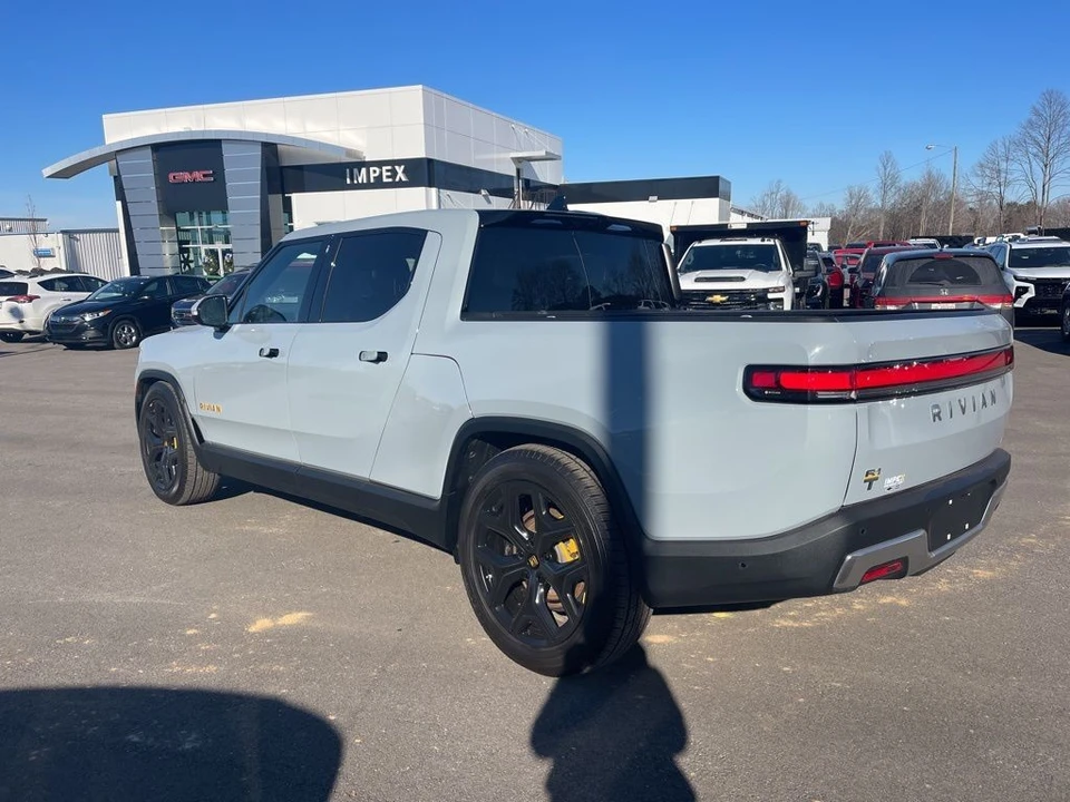 2023 Rivian R1T - Image 3 of 12
