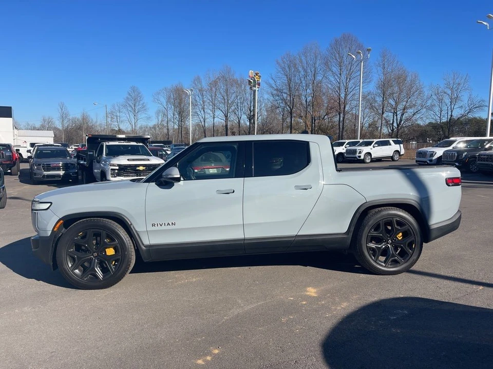 2023 Rivian R1T - Image 2 of 12