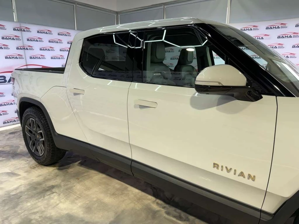 2023 Rivian R1T - Image 7 of 21