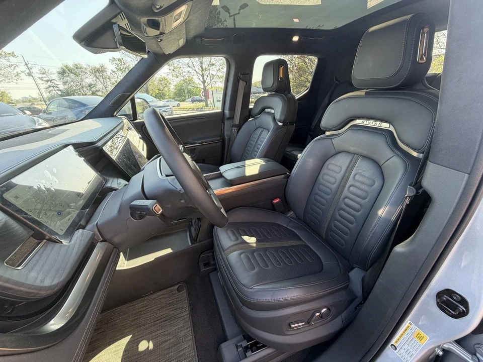 2023 Rivian - Image 13 of 19
