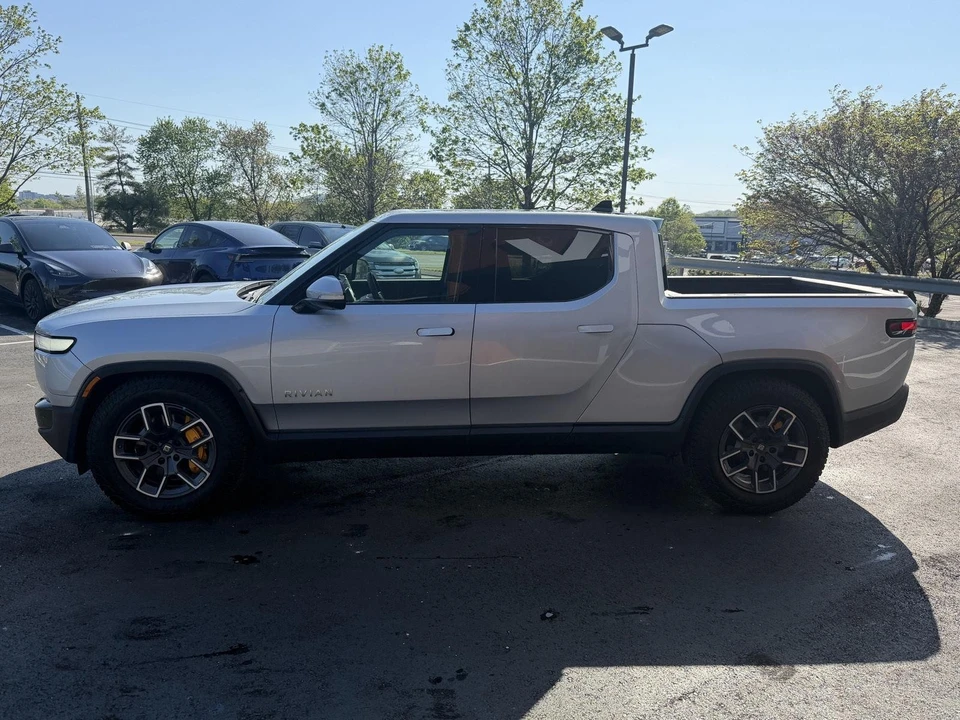 2023 Rivian R1T - Image 4 of 19