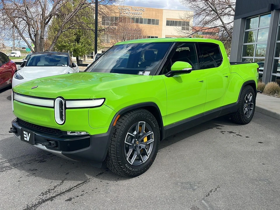 2023 Rivian - Image 4 of 29