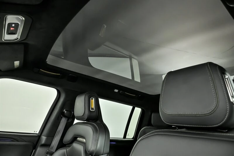 2023 Rivian R1S - Image 21 of 21